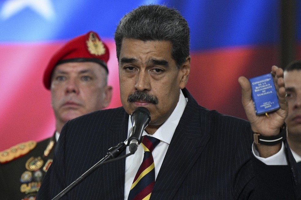 Maduro comparece à Suprema Corte venezuelana — Foto: Federico PARRA / AFP