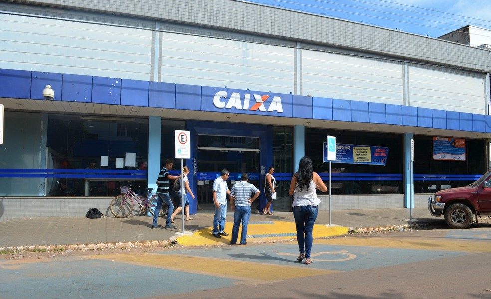 Caixa Economica Federal em Cacoal — Foto: Magda Oliveira/G1