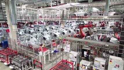 União Europeia aumenta tarifas para carros elétricos da China