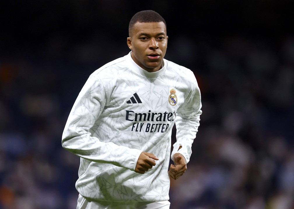 Kylian Mbappé em partida pelo Real Madrid. — Foto: Reuters
