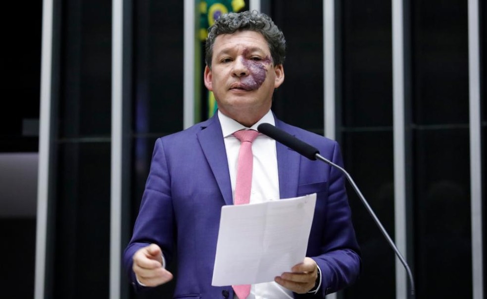 Relator da proposta, deputado Reginaldo Lopes (PT-MG). — Foto: Mário Agra/Câmara dos Deputados
