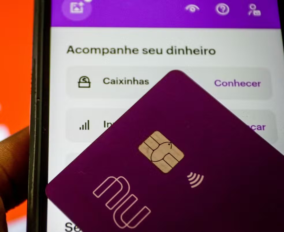 Usuários relatam problemas de cobrança duplicada no app do Nubank — Foto: Aloisio Mauricio/Fotoarena/Estadão Conteúdo