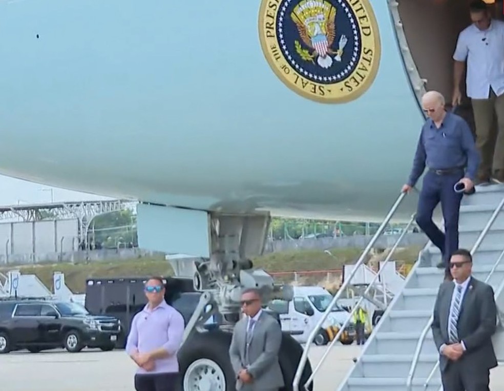 Presidente dos EUA, Joe Biden, desembarca em Manaus em 17/11/2024 — Foto: Reprodução GloboNews
