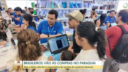 O dólar mais caro não afasta os consumidores brasileiros das compras em Cidade do Leste, no Paraguai O dólar mais caro não afasta os consumidores brasileiros das compras em Cidade do Leste, no Paraguai