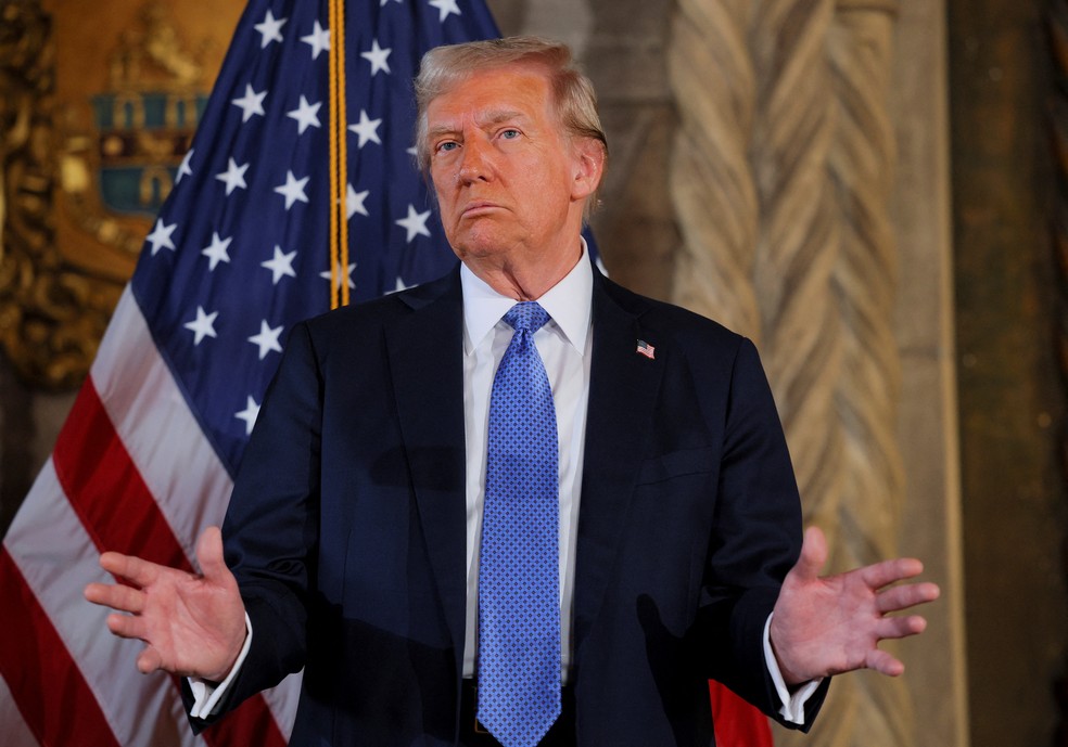 Donald Trump em coletiva na Flórida — Foto: REUTERS/Brian Snyder