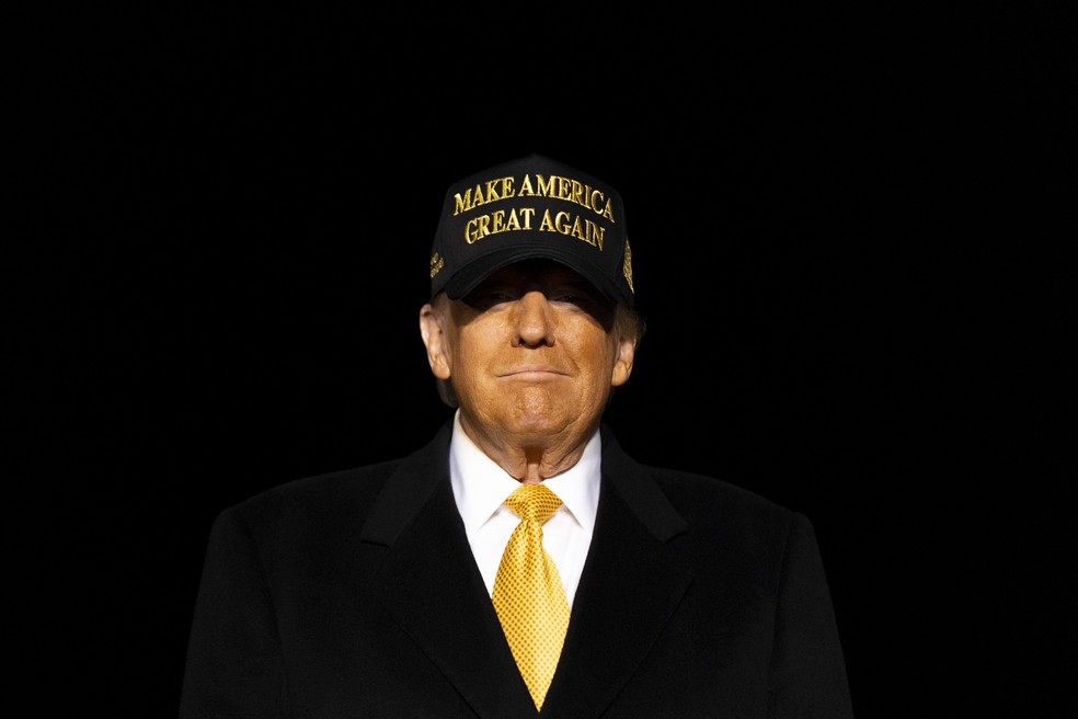 O presidente eleito dos EUA, Donald Trump, disse que seu governo vai trabalhar para condenar mais criminosos à pena de morte — Foto: Alex Brandon/AP