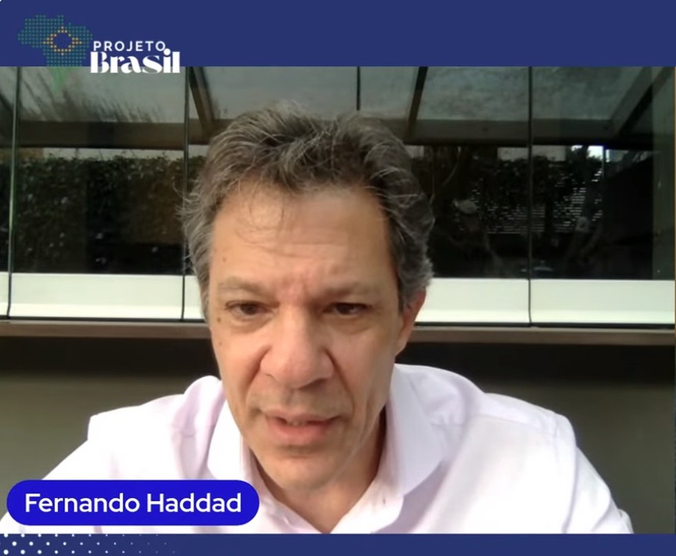 O ministro da Fazenda, Fernando Haddad, durante entrevista ao Luis Nassif, do 'Jornal GGN' — Foto: Reprodução/YouTube