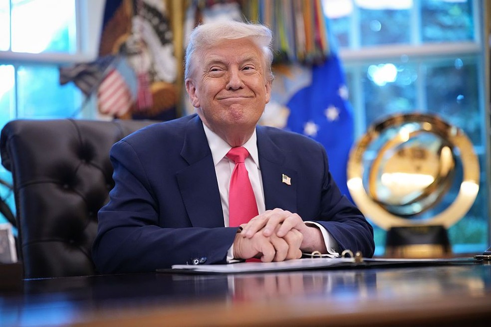 Trump indicou que governo dos EUA pode ampliar sua carteira de ações para além da Intel — Foto: BBC/Getty Images