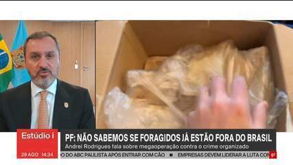 PF não sabe se foragidos de megaoperação contra o PCC já estão fora do Brasil, diz diretor PF não sabe se foragidos de megaoperação contra o PCC já estão fora do Brasil, diz diretor