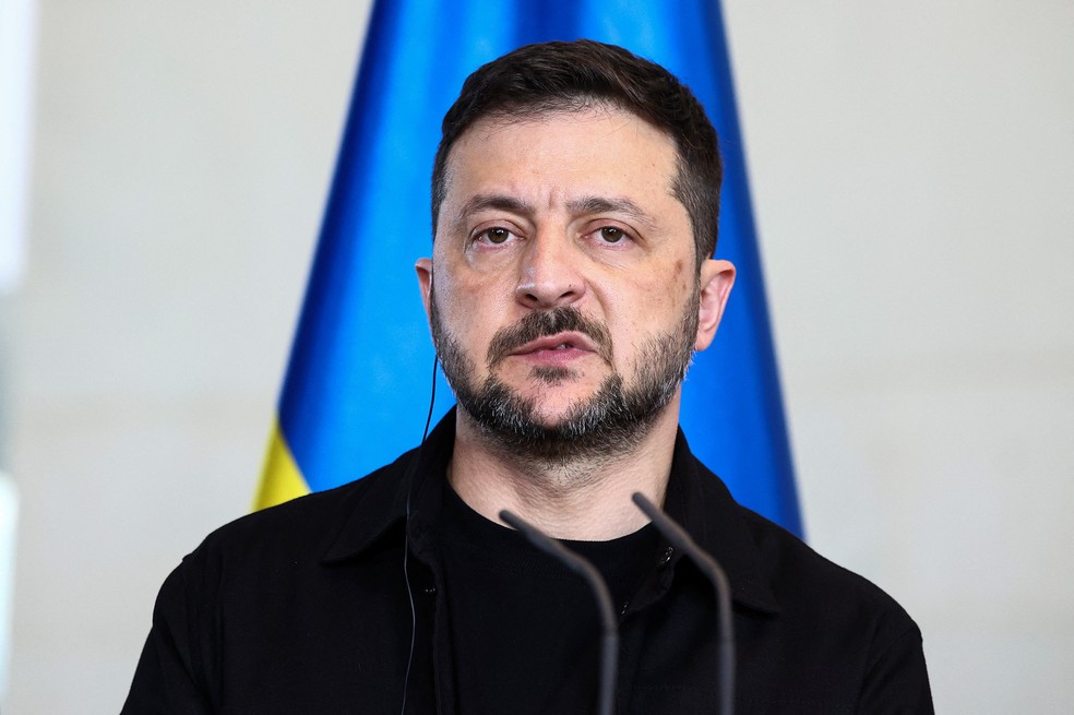 Volodymyr Zelensky em Berlim. — Foto: Liesa Johannssen/Reuters