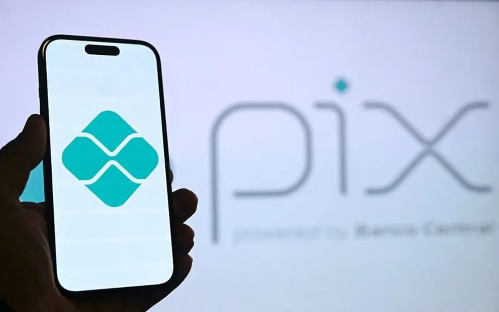 Medidas incluíram mudanças em limites das transações e autorização de empresas para atuarem usando o sistema de pagamentos. — Foto: Getty Images via BBC