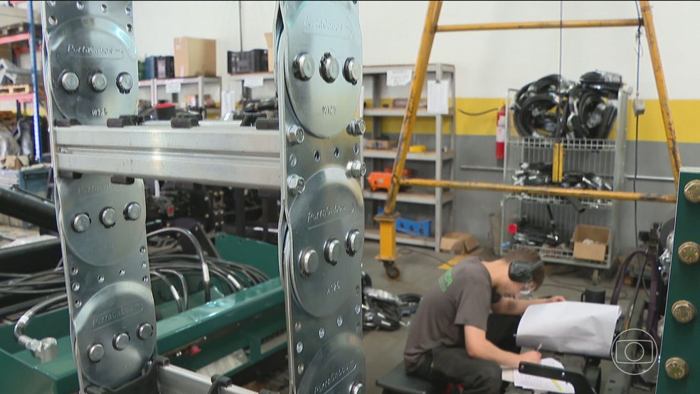 PIB é a soma de todos os bens e serviços produzidos no país e é utilizado para medir o desempenho da economia. — Foto: Jornal Nacional