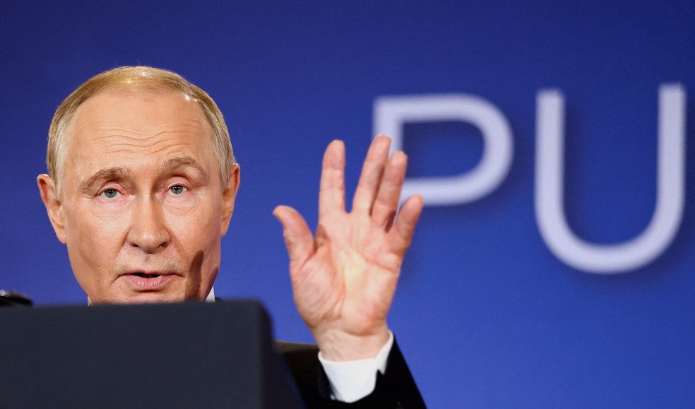 Putin durante cúpula com Trump no Alasca, EUA, em 15 de agosto de 2025. — Foto: Kevin Lamarque?reuters