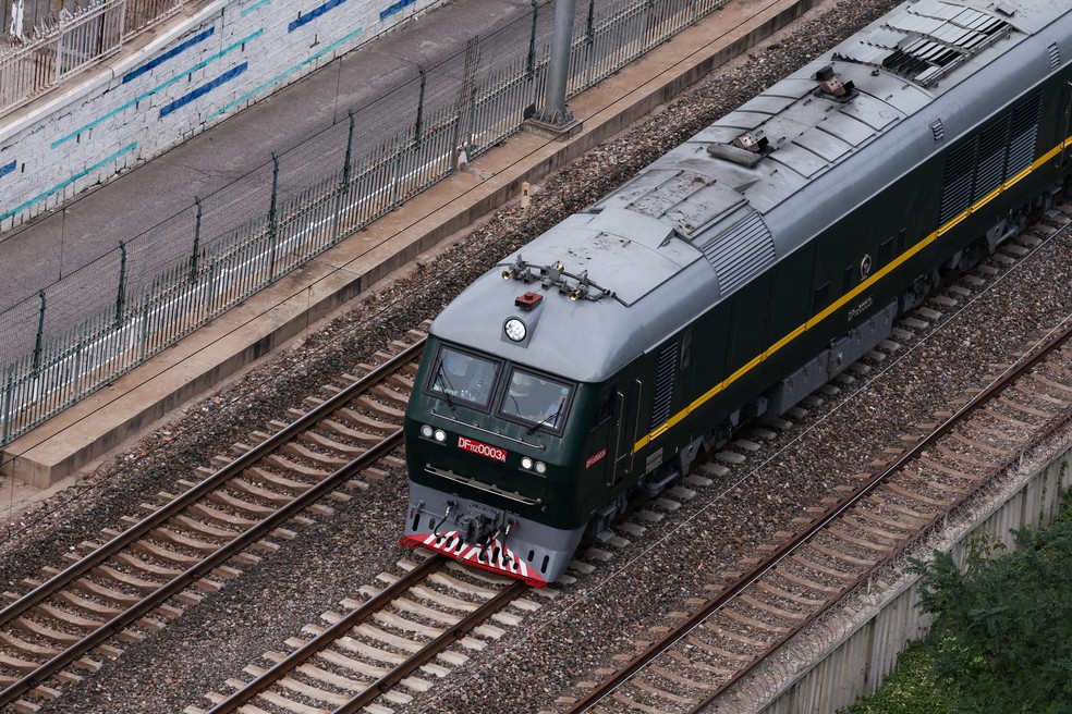 Trem do líder da Coreia do Norte, Kim Jong-un, chega em Pequim, na China, em 2 de setembro de 2025. — Foto: REUTERS/Tingshu Wang