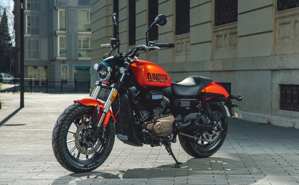 Shineray deve ter outra custom em seu portfólio, a SRV, com motor de 300 cilindradas — Foto: Divulgação | QJ Motor