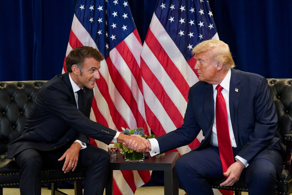 Emmanuel Macron e Donald Trump em encontro bilateral em Nova York — Foto: REUTERS/Al Drago