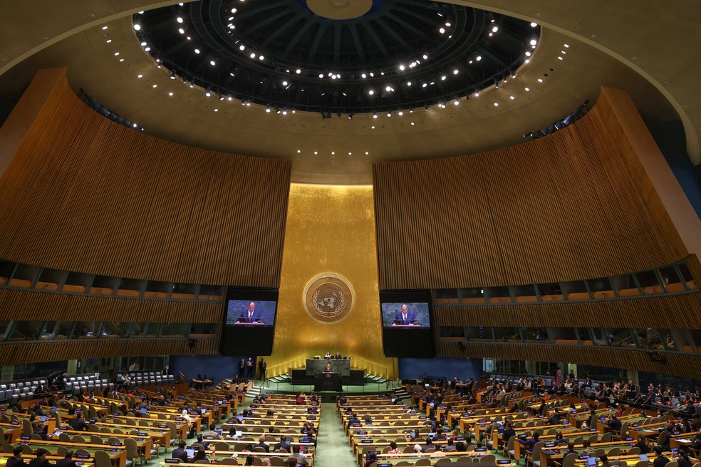 O ministro das Relações Exteriores da Rússia, Sergei Lavrov, discursa na Assembleia Geral da ONU, em 27 de setembro de 2025. — Foto: Caitlin Ochs/ Reuters