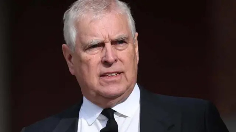 O príncipe Andrew negou no passado ter cometido qualquer irregularidade — Foto: EPA via BBC