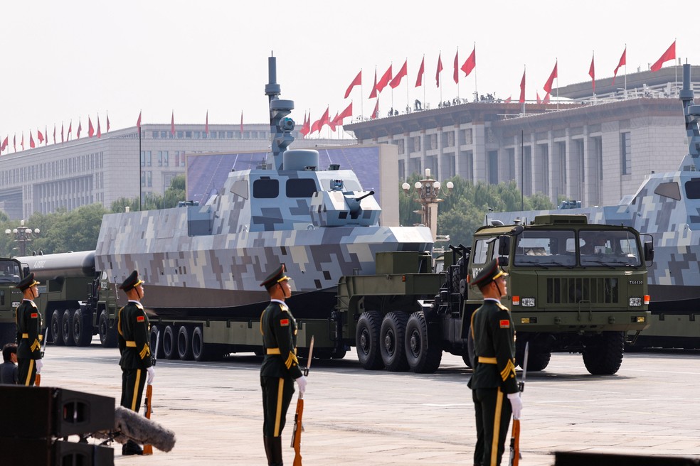 Drones marítimos não tripulados em desfile militar na China — Foto: REUTERS/Tingshu Wang