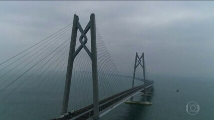 China inaugura maior ponte do mundo sobre o mar