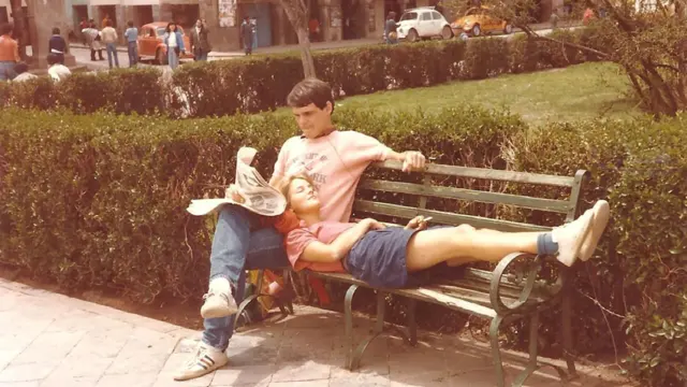 Annette e Willem se conheceram na universidade — Foto: Arquivo pessoal via BBC