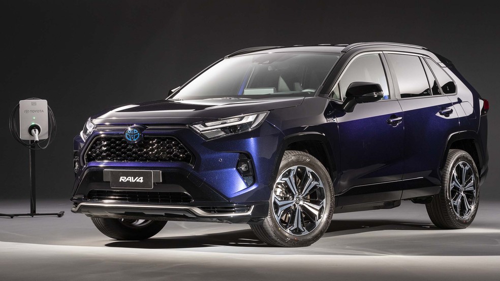 Toyota RAV4 PHEV é afetada por falha no painel de instrumentos — Foto: Divulgação