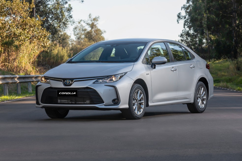 Toyota Corolla GLi Hybrid — Foto: divulgação/Toyota