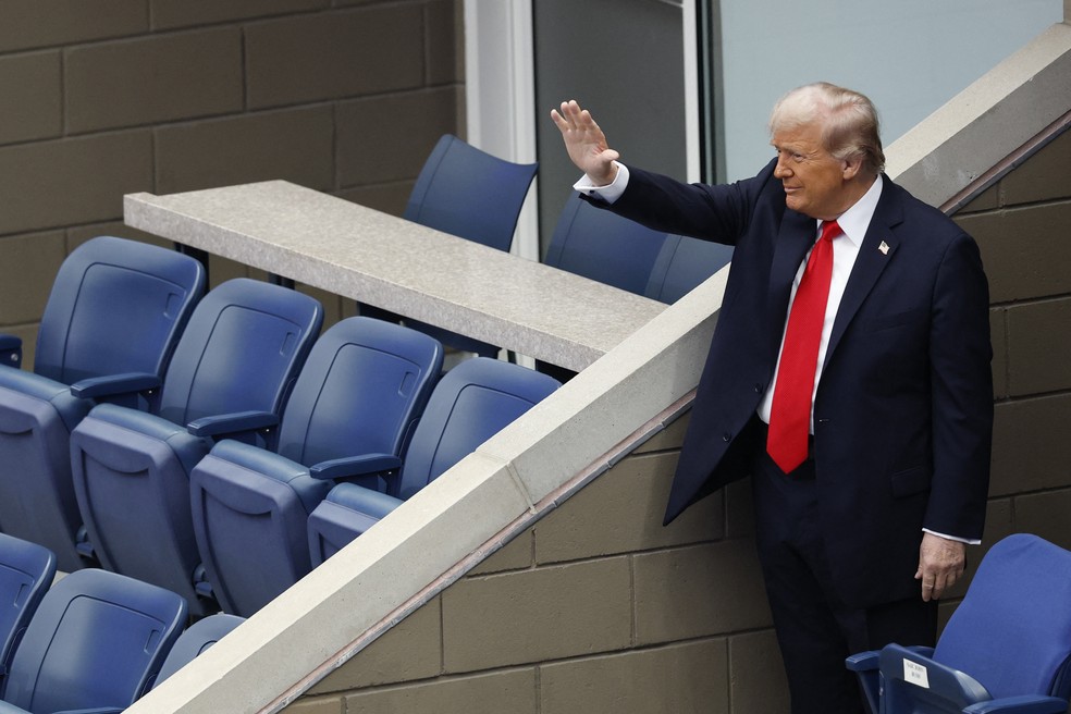 O presidente Donald Trump é fotografado antes da final de simples masculino no Billie Jean King National Tennis Center, nos EUA — Foto: Geoff Burke-Imagn Images via Reuters