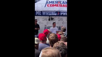 VÍDEO mostra momento em que Charlie Kirk é baleado durante evento em universidade nos EUA
