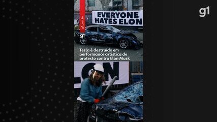 Tesla é destruído em performance artística de protesto contra Elon Musk