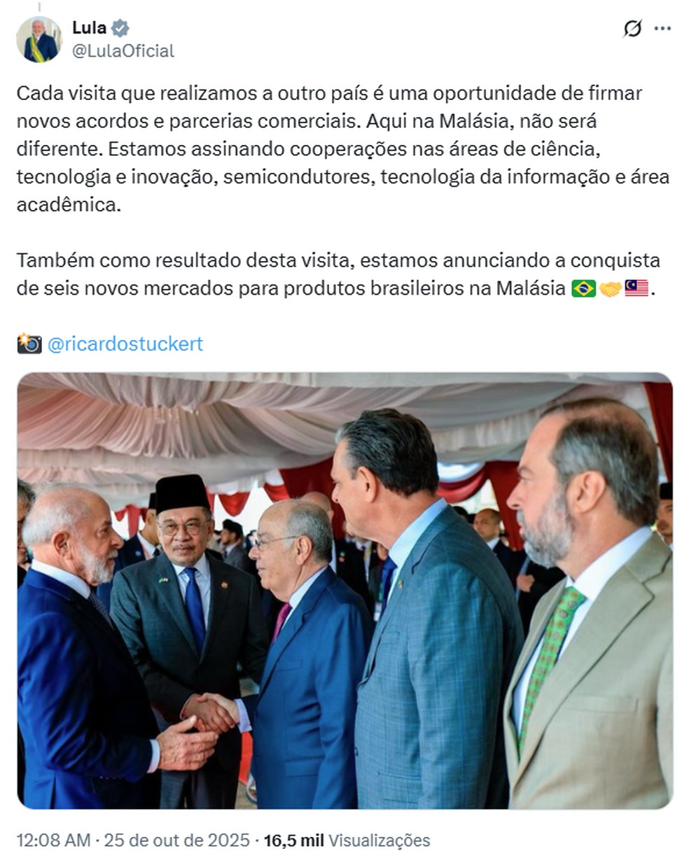 O presidente Luiz Inácio Lula da Silva em evento com o primeiro-ministro da Malásia, Anwar Ibrahim. — Foto: Reprodução/X