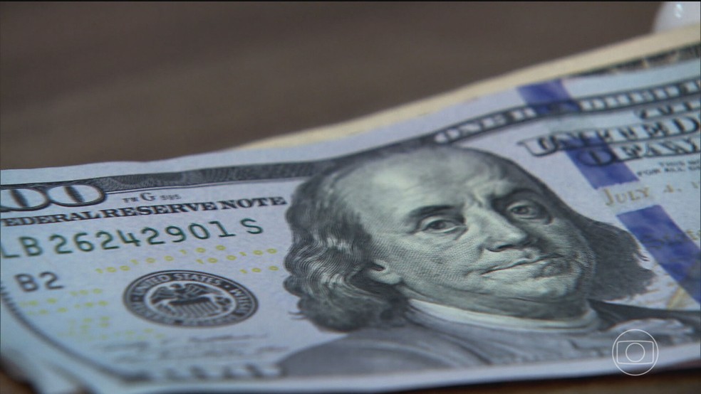 Dólar atinge a segunda maior cotação da história: R$ 5,86 — Foto: Reprodução/TV Globo