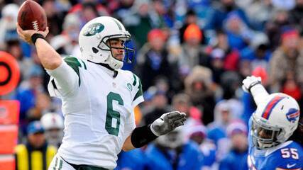 Ex-jogador da NFL leva facada em briga nos EUA e é detido no hospital