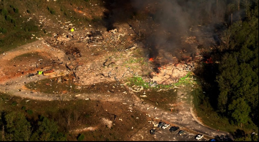 Área de explosão na fábrica de Accurate Energetic Systems, no Tennessee — Foto: Reprodução/Sky 5