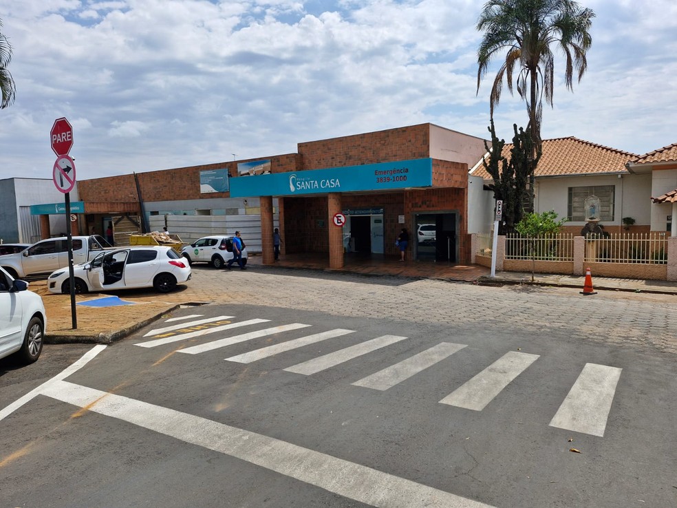 Três pacientes seguem internados na Santa Casa de Patrocínio — Foto: Paulo Barbosa/TV Integração