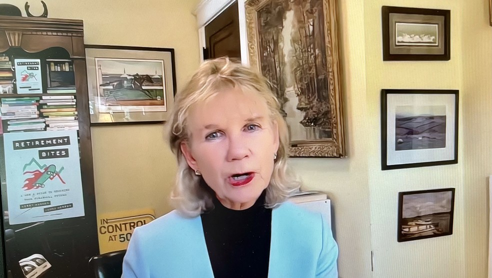 Kerry Hannon, que acaba de lançar “Retirement bites”, livro sobre a necessidade sobre como garantir uma reserva para a velhice — Foto: Divulgação