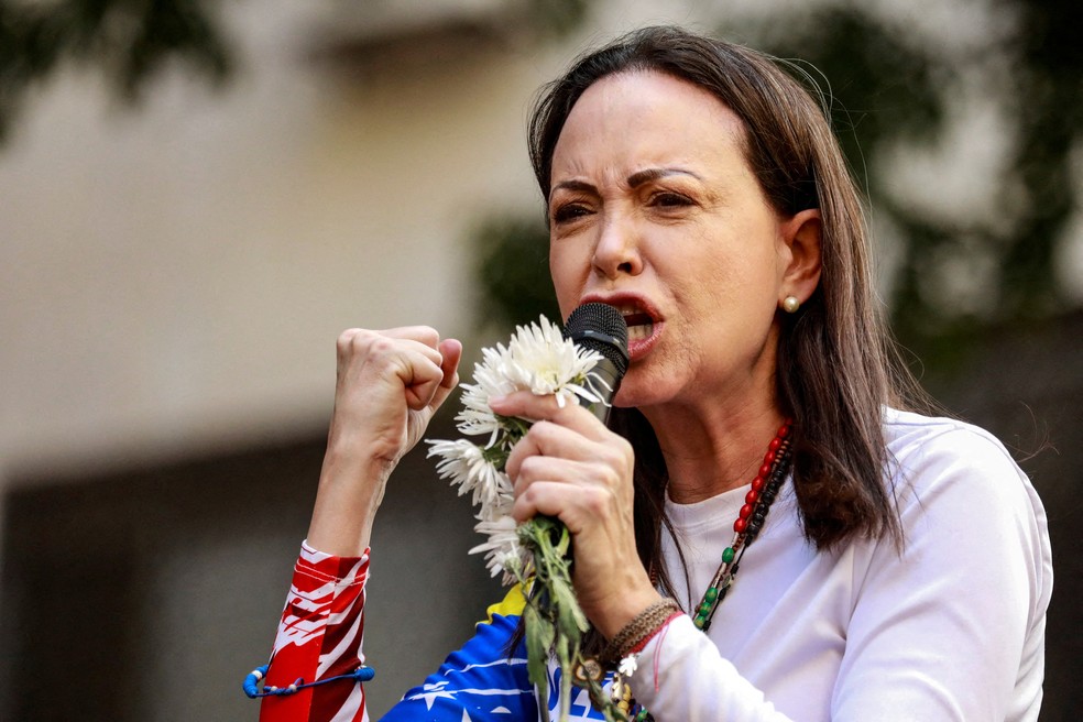 Foto de arquivo: Maria Corina Machado, líder da oposição na Venezuela, discursa para apoiadores em protesto contra posse de Maduro para um terceiro mandato, em Caracas, em 9 de janeiro de 2025. — Foto: Reuters/Leonardo Fernandez Viloria/Foto de arquivo