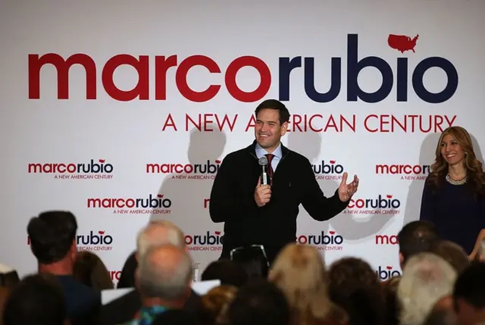 Nas primárias de 2016, Rubio protagonizou diversos embates com Trump, e chegou a dizer que ele transformou a eleição em um circo — Foto: Justin Sullivan/Getty Images