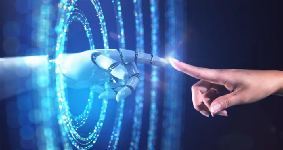 Além de treinar os modelos de IA, é preciso garantir que os seres humanos interajam com eles de forma adequada, com ética e segurança — Foto: Getty Images