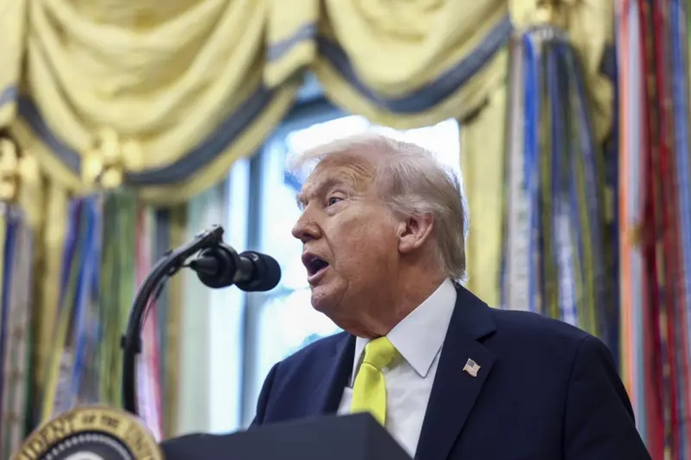 Declaração mais recente de Trump indica que o conflito pode entrar agora em uma fase "terrestre" — Foto: Jim Lo Scalzo/EPA/Pool/Shutterstock