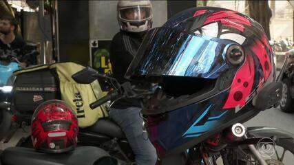 Brasil tem quase 2 milhões de entregadores e motoristas de aplicativo