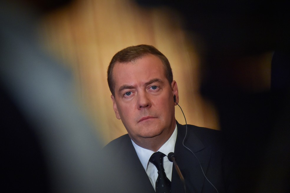 Dmitry Medvedev dá entrevista coletiva durante visita oficial a Le Havre, oeste da França, em 24 de junho de 2019 — Foto: Loïc Venance/AFP