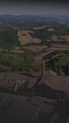 Quer viver ou abrir negócio na Itália? Vila na Toscana paga até R$ 126 mil