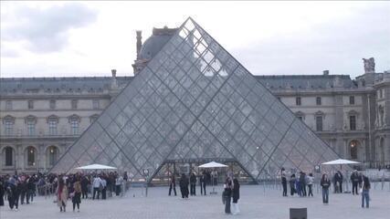 Louvre reabre pela primeira vez desde o roubo de joias