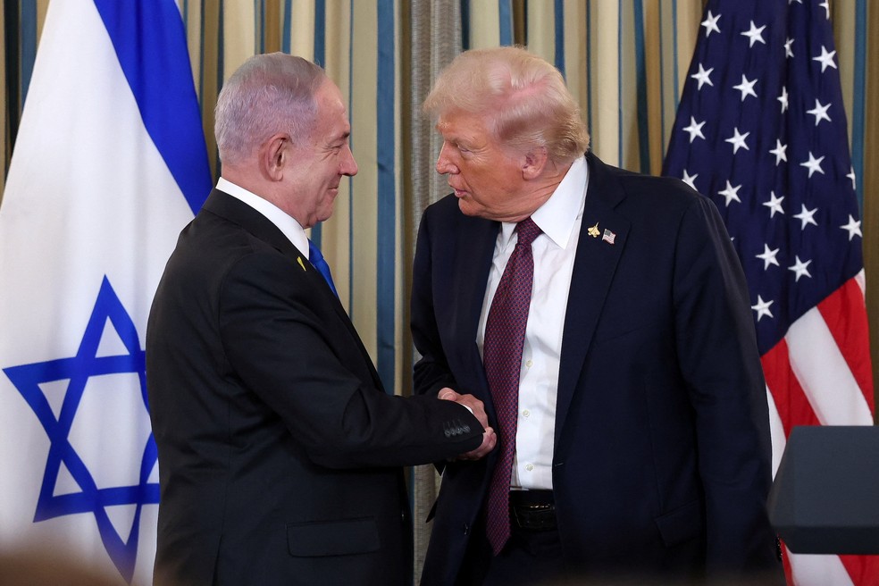 Trump e Netanyahu se encontram na Casa Branca para debater plano para Gaza — Foto: Reuters/Jonathan Ernst