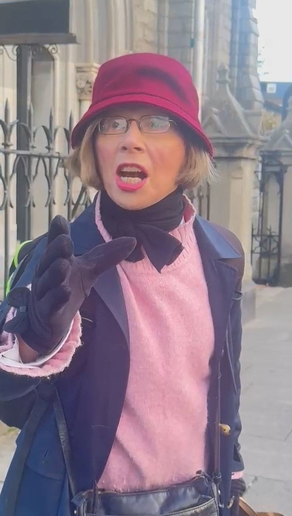 Irlandesa atacando brasileira — Foto: Arquivo pessoal