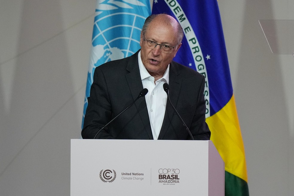 Alckmin discursa na COP 30 — Foto: AP Photo/Fernando Llano