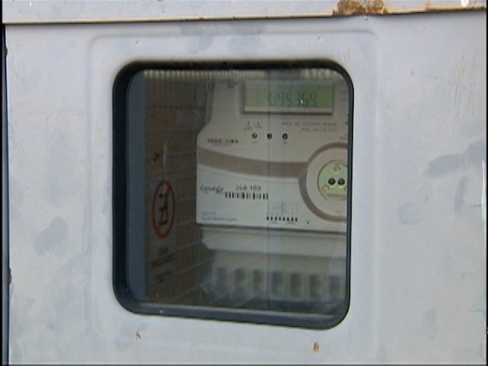 Bandeira tarifária da conta de energia para novembro será vermelha patamar 1. — Foto: Reprodução/TV Fronteira