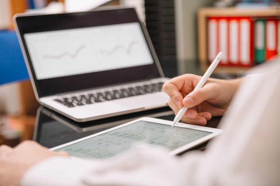 Black Friday 2025: para se preparar, comece a comparar preços desde já — Foto: Freepik