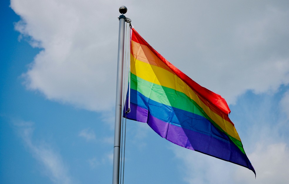 Bandeira LGBTQIA+ — Foto: Sophie Emeny/Unsplash